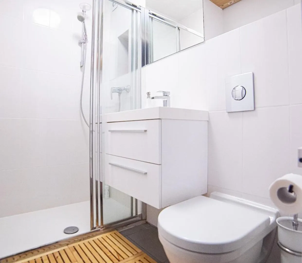 The Glade Of Dreams - Netflix, Sony Ps5 Apartment Warsaw 0*,  Poland