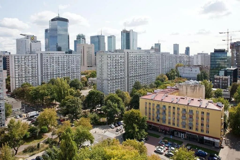 The Glade Of Dreams - Netflix, Sony Ps5 Apartment Warsaw